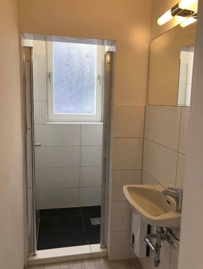 Moderne Und Gemuetliches Appartement Im Eg Mit Eigenem Zugang In Guter Wohnlage Mulheim an der Ruhr Bagian luar foto